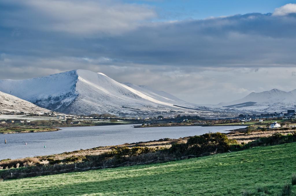 Iveragh Heights Bed and Breakfast Cahersiveen Exteriör bild